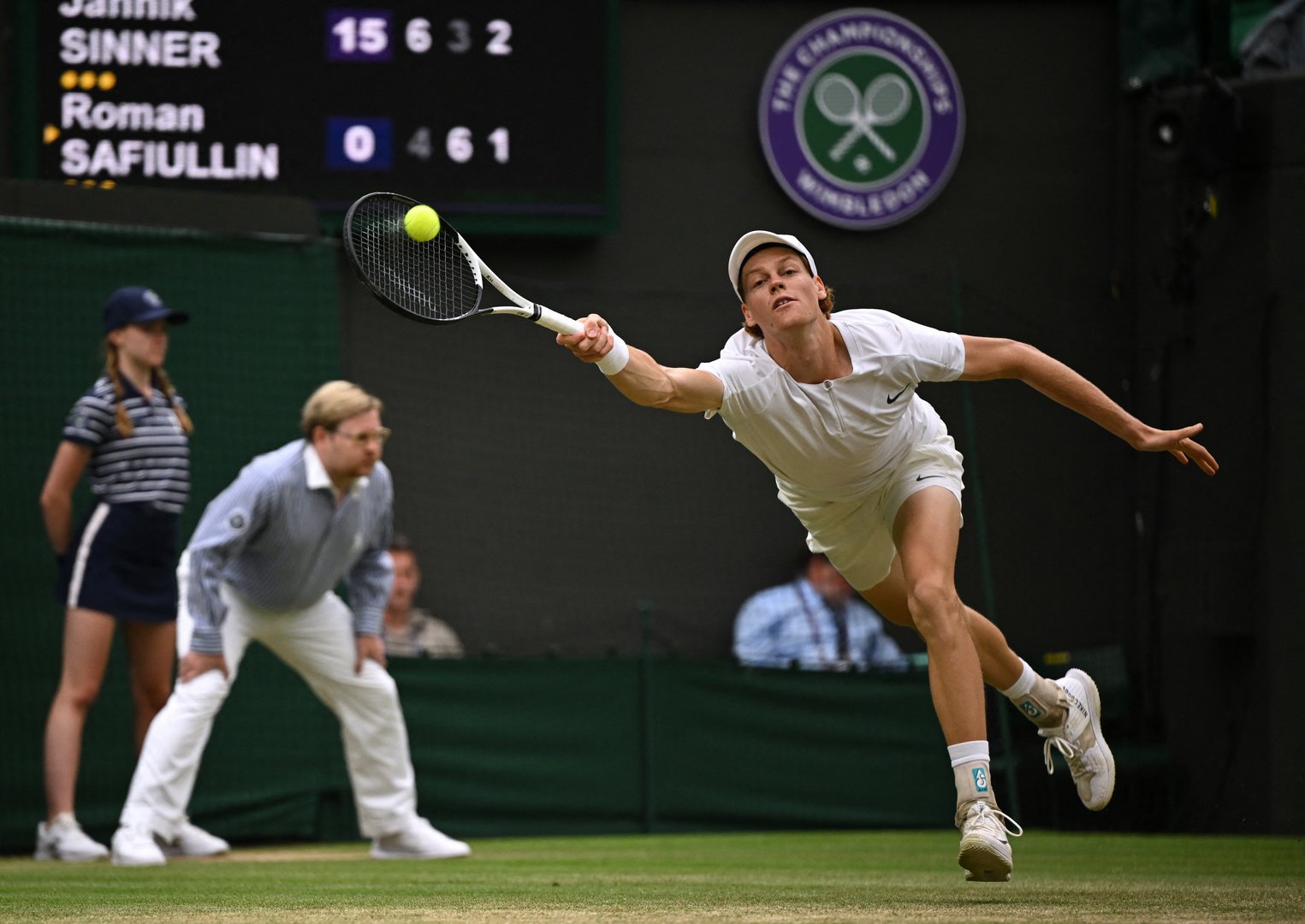 image Deadly Djokovic repels Rublev, meets Italian Sinner in Wimbledon semi-finals