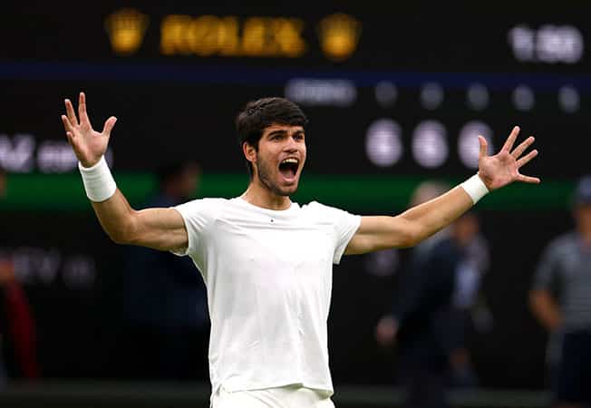 image Alcaraz mauls Medvedev and sets sights on Djokovic in dream final
