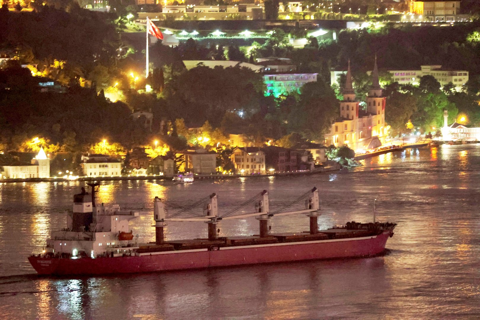 image Moscow halts grain deal in what UN calls a global blow to people in need (Update 2)