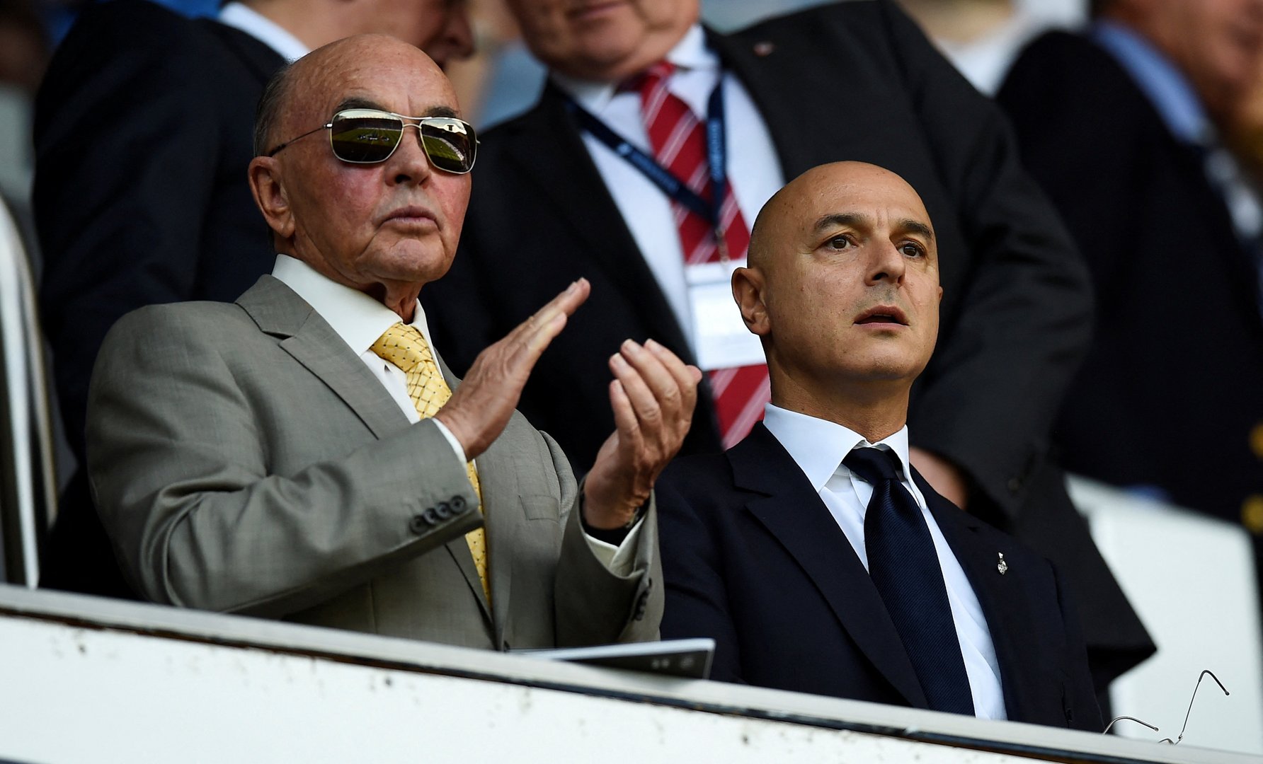 image Spurs owner Lewis surrenders on US insider trading charges
