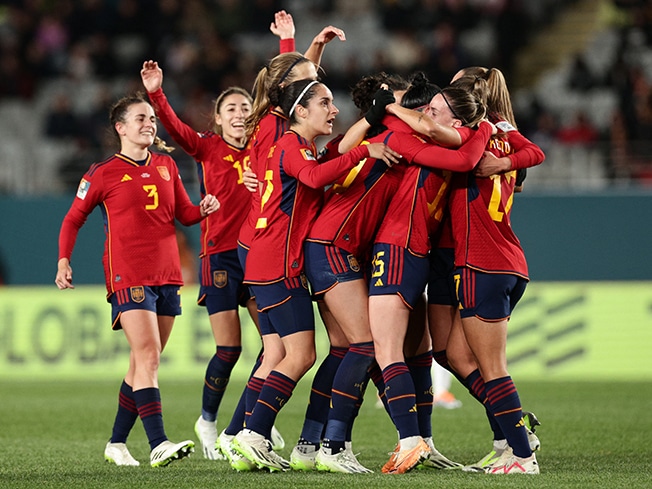 image Five-star Spain cruise into World Cup knockouts with thumping win