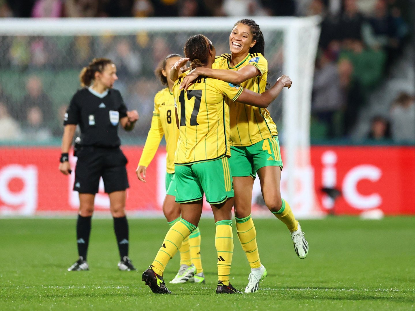 image Jamaica knock out Panama with 1-0 win