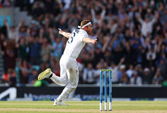 image Retiring Broad takes final wicket as England draw Ashes