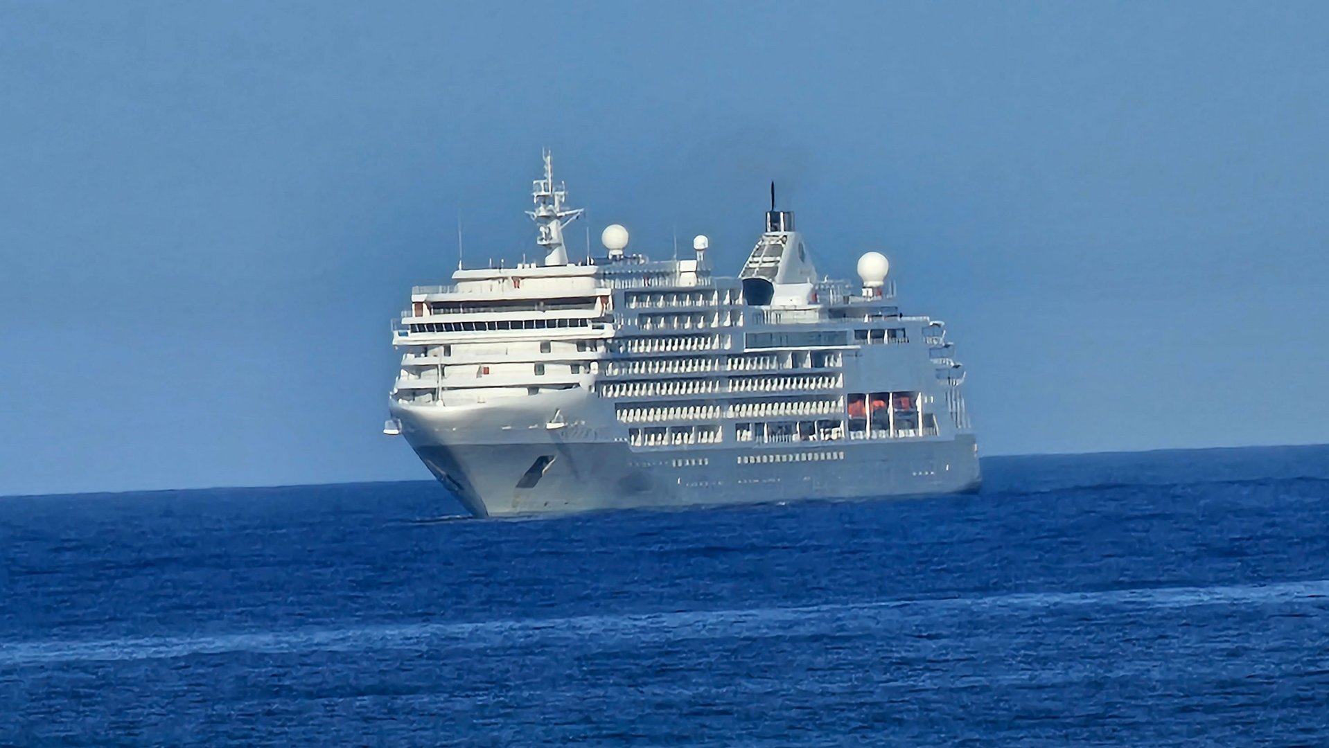 image Cruise ship in Paphos port