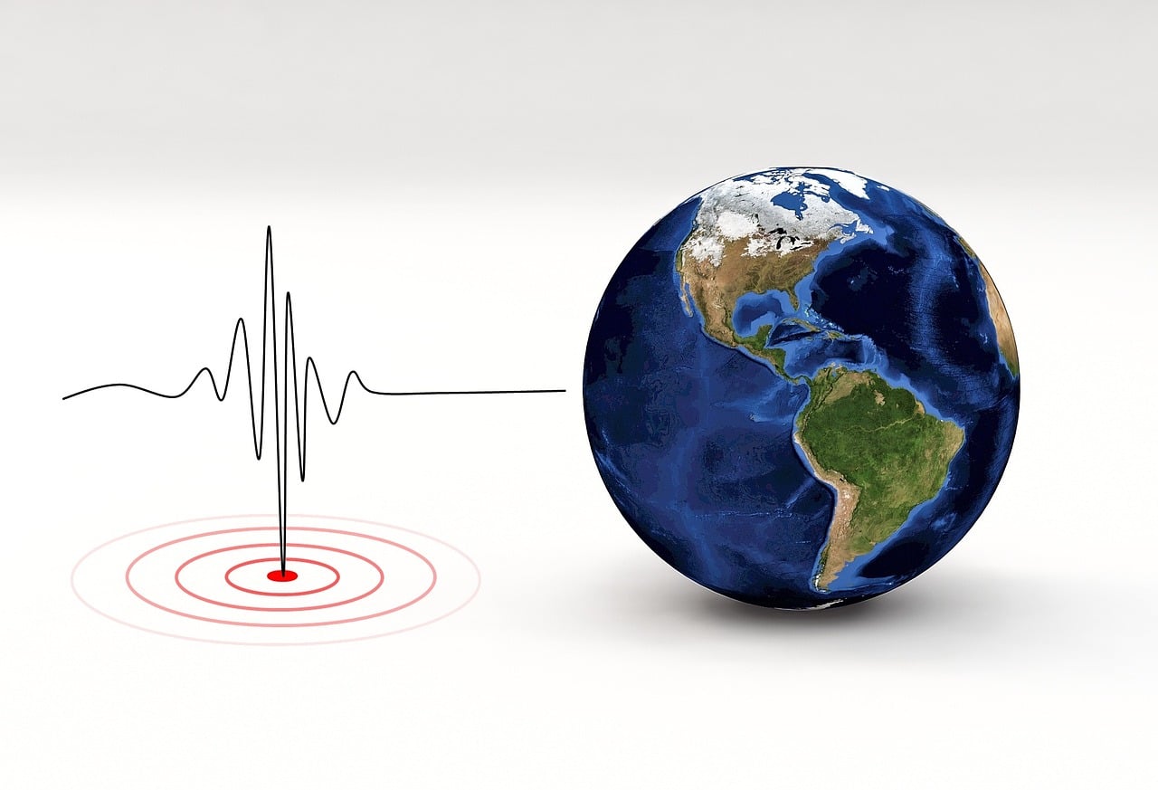 image Greek fire brigade on high alert after 6.1 magnitude quake strikes off Crete