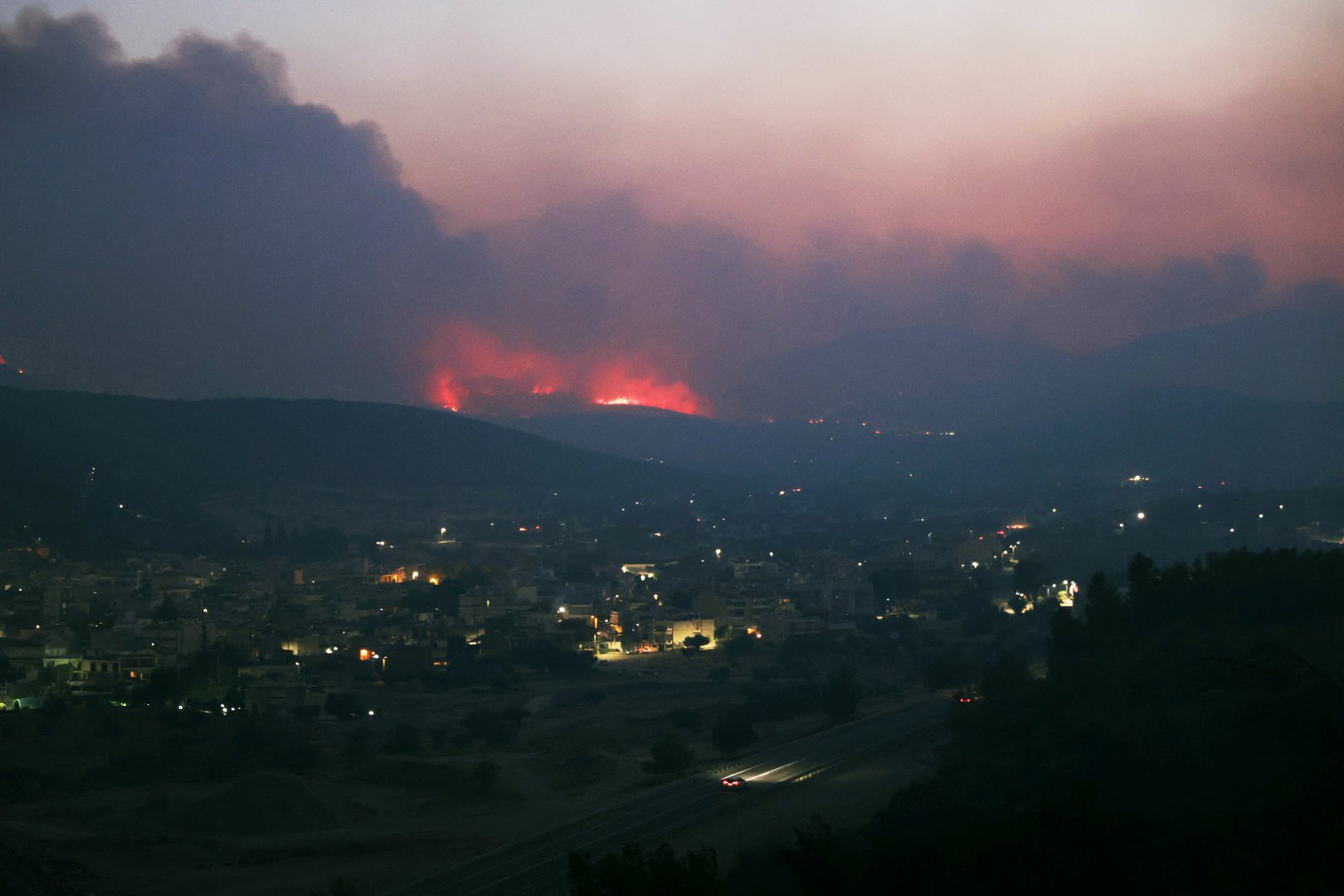 image Larnaca collecting donations for Greek fire victims