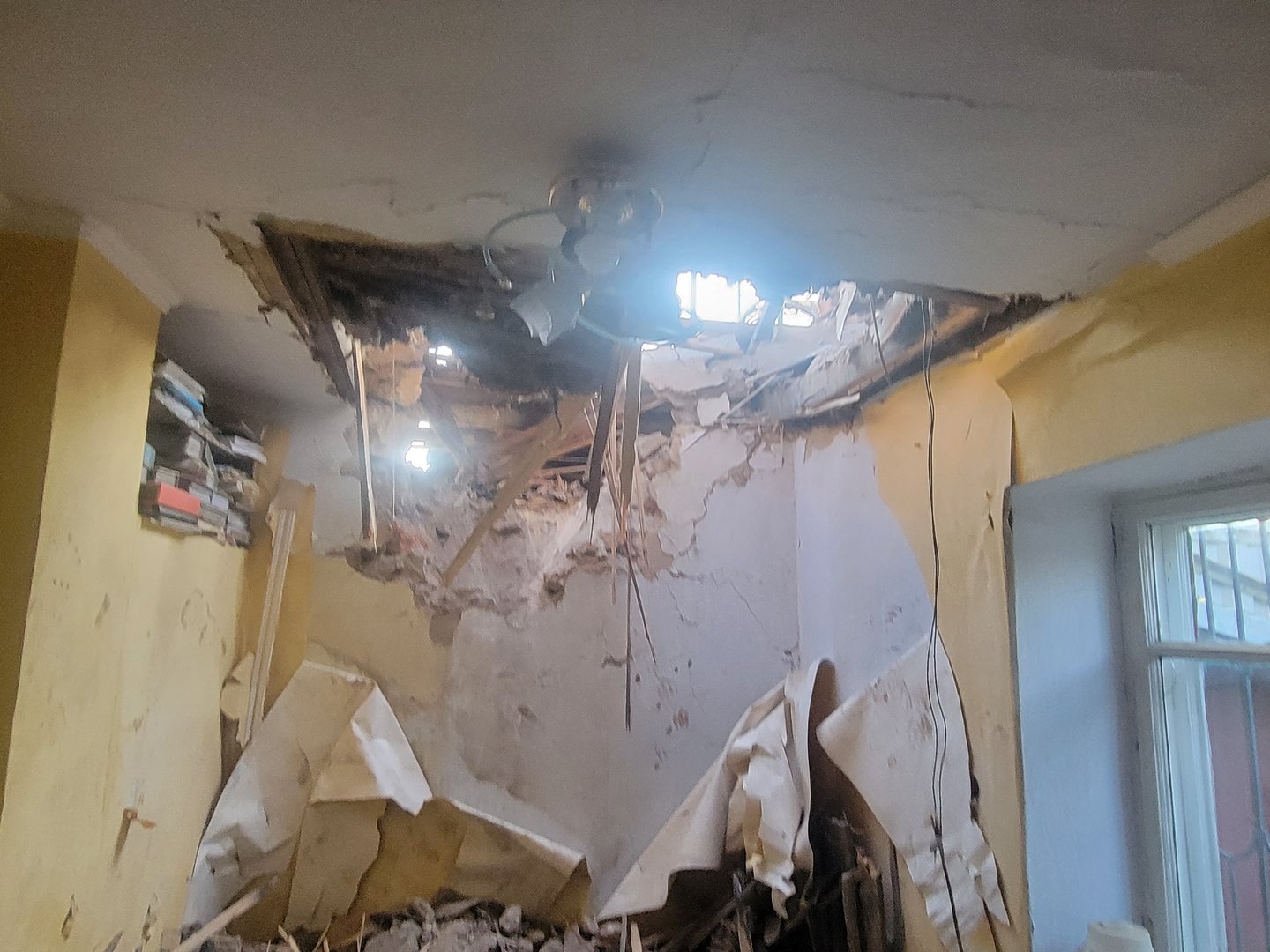 image Russian attack on Odesa kills one, damages cathedral, Ukrainian officials say