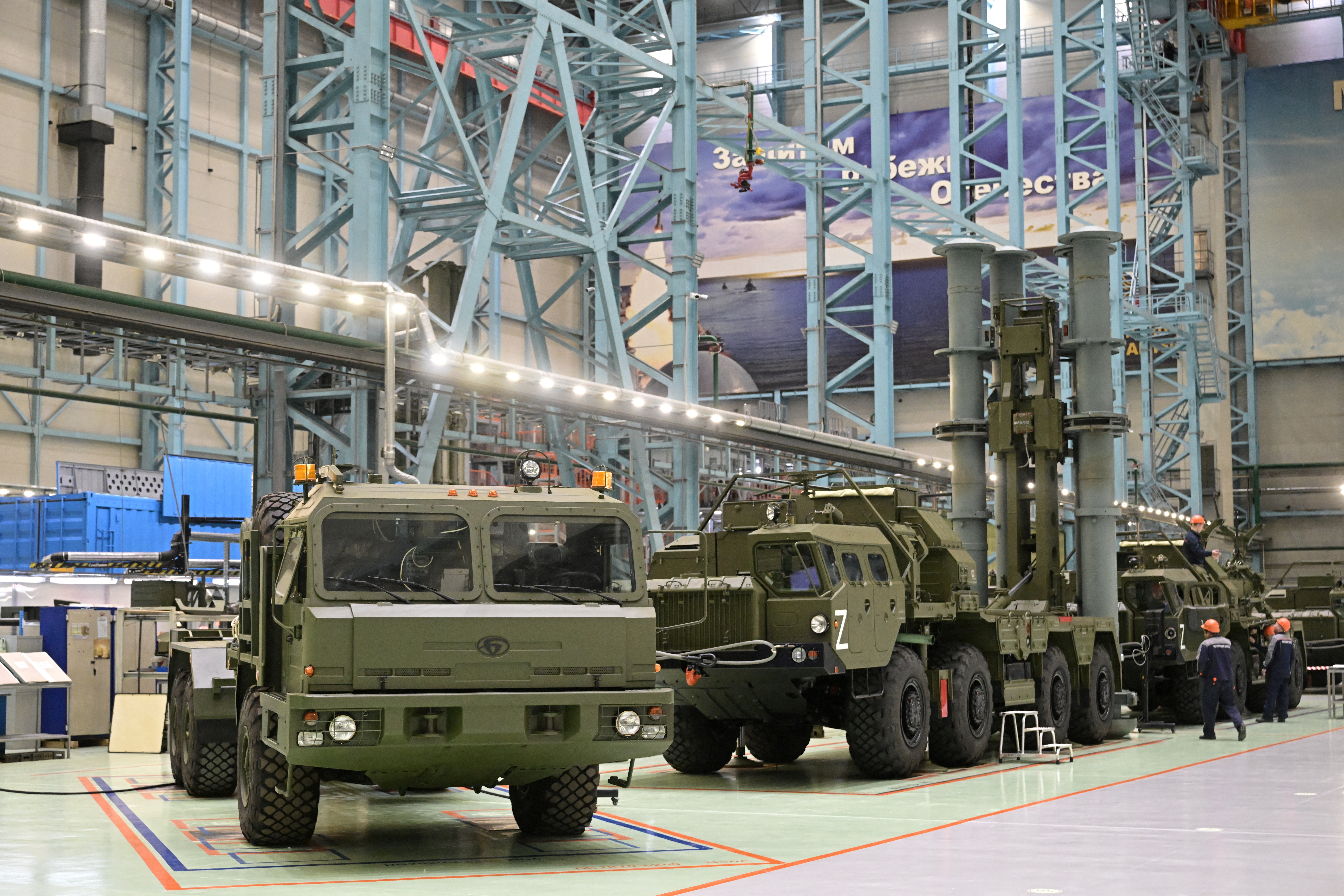 image Russia doubles 2023 defence spending plan as war costs soar