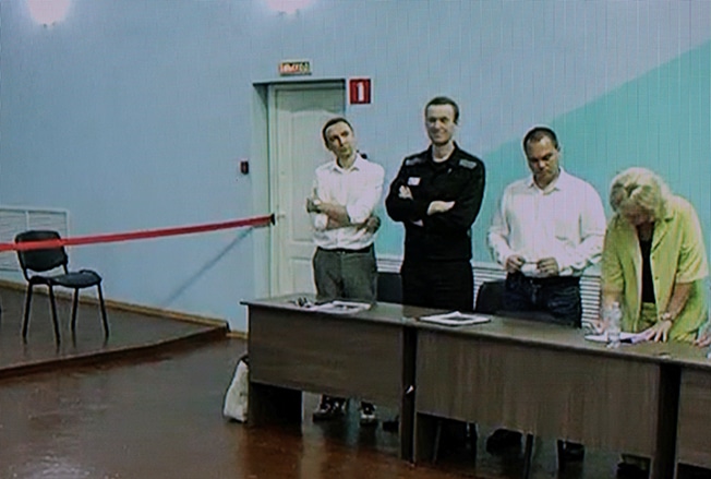 image Putin critic Alexei Navalny has 19 years added to his jail term (Update)