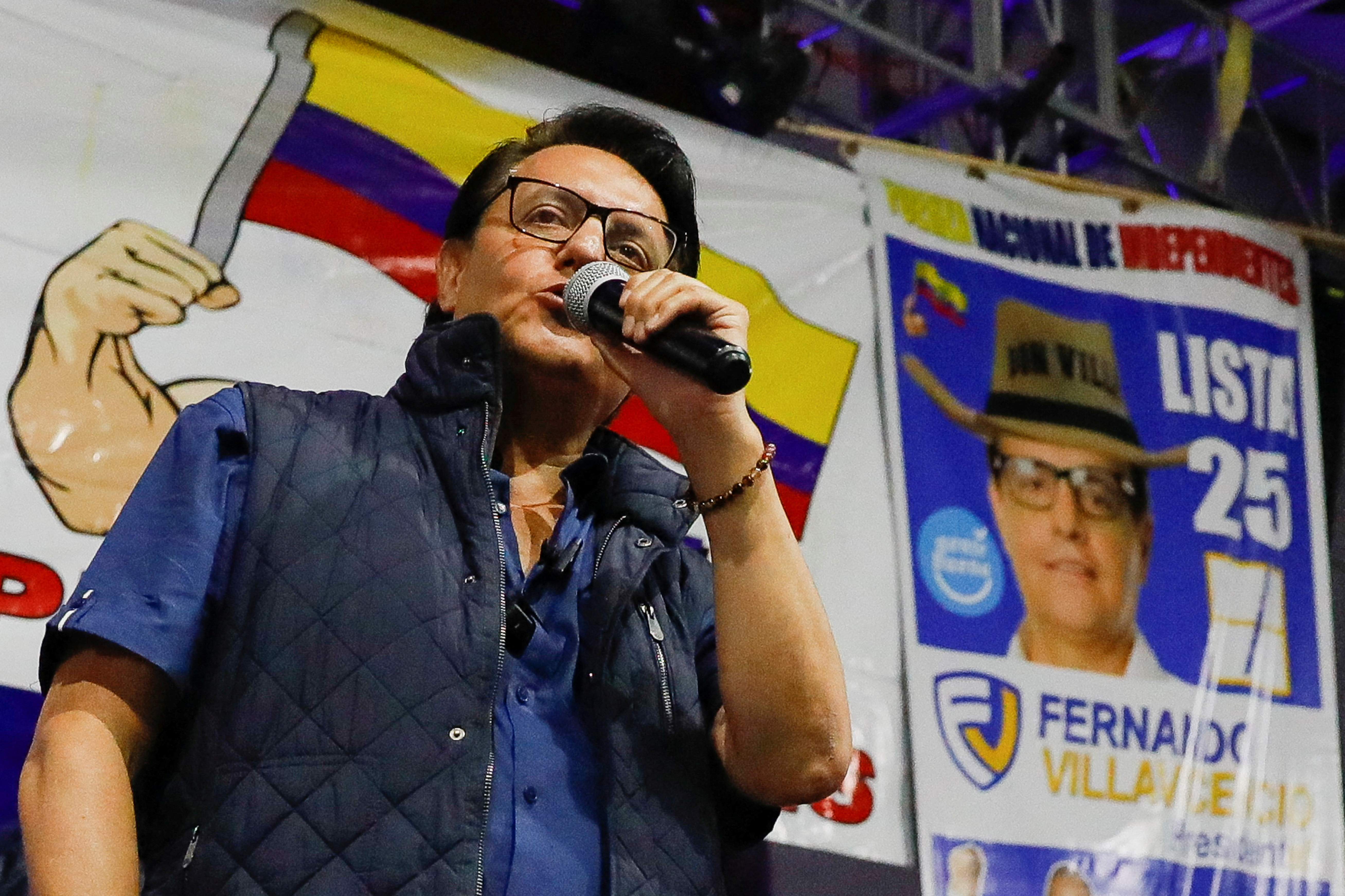 image Ecuador presidential candidate assassinated, suspect dead