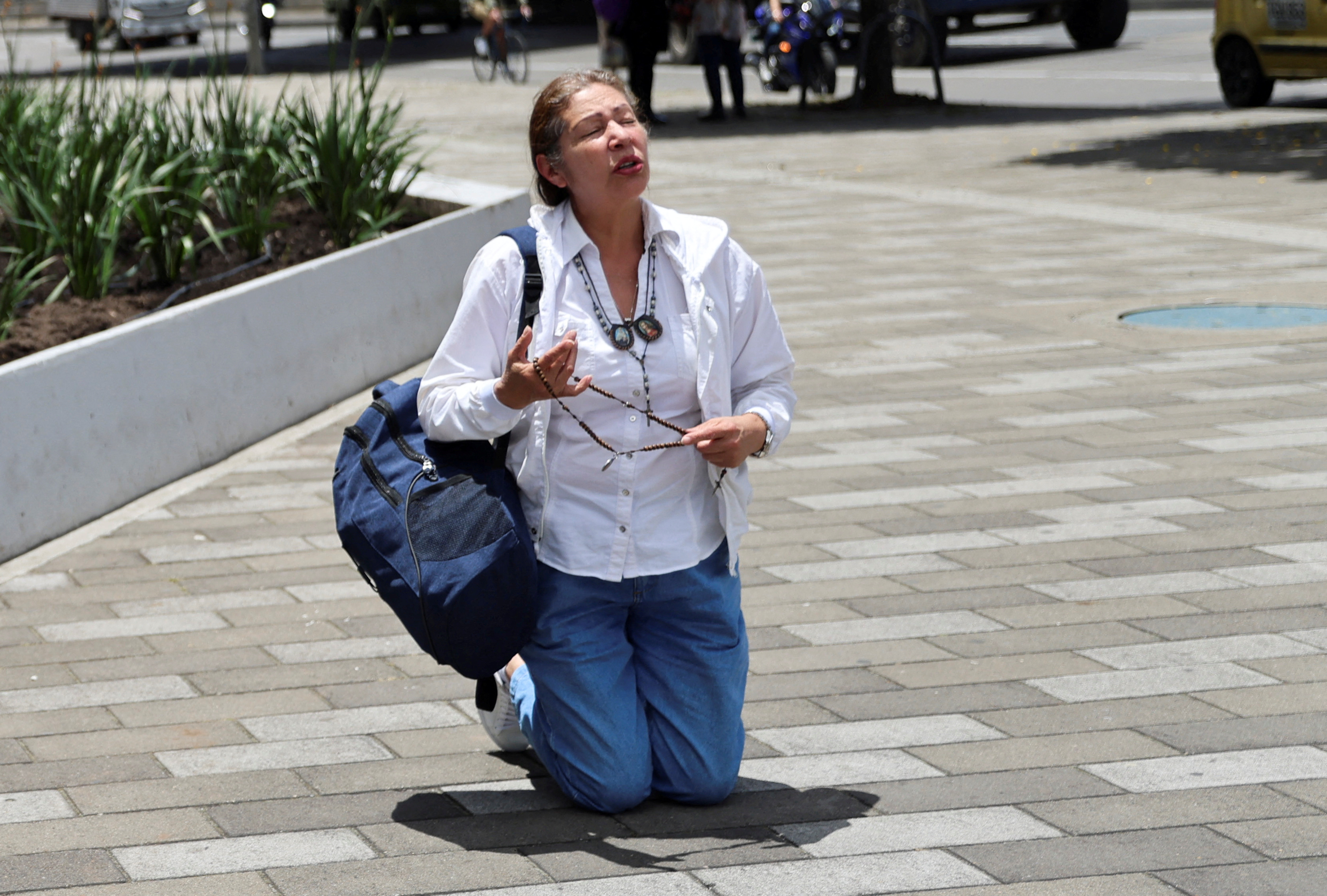 image Magnitude 6.3 quake shakes Colombian capital, prompting evacuations