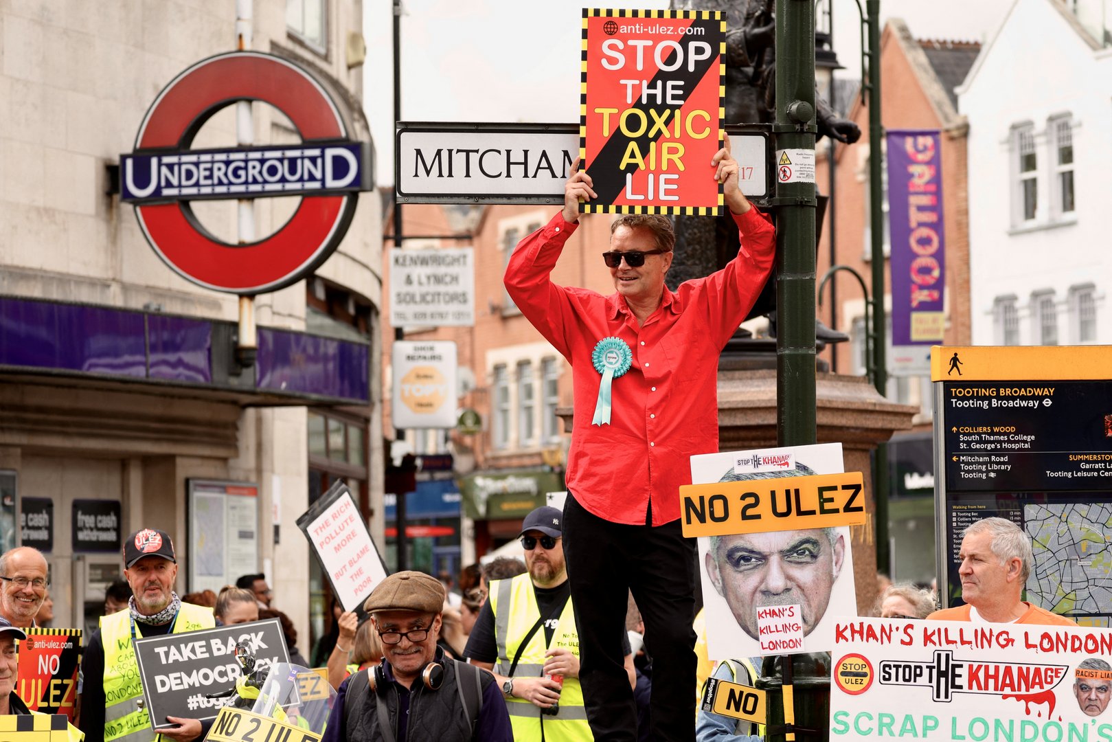 image London&#8217;s contentious clean air zone extends to entire city