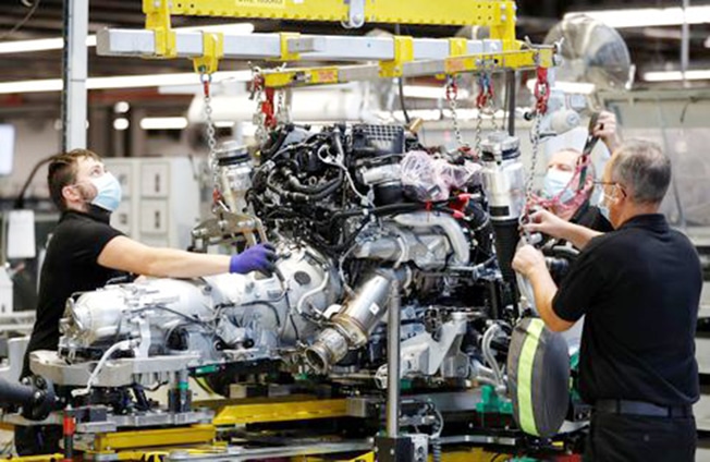image UK economy&#8217;s surprise strength puts more BoE rate hikes on table