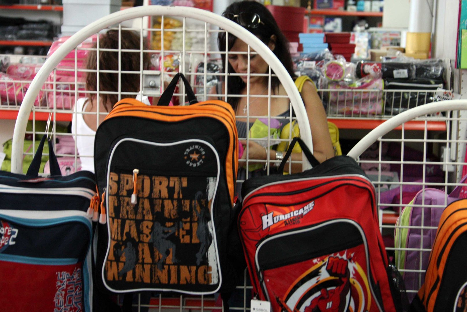 image Parents warned about rip-off school supplies