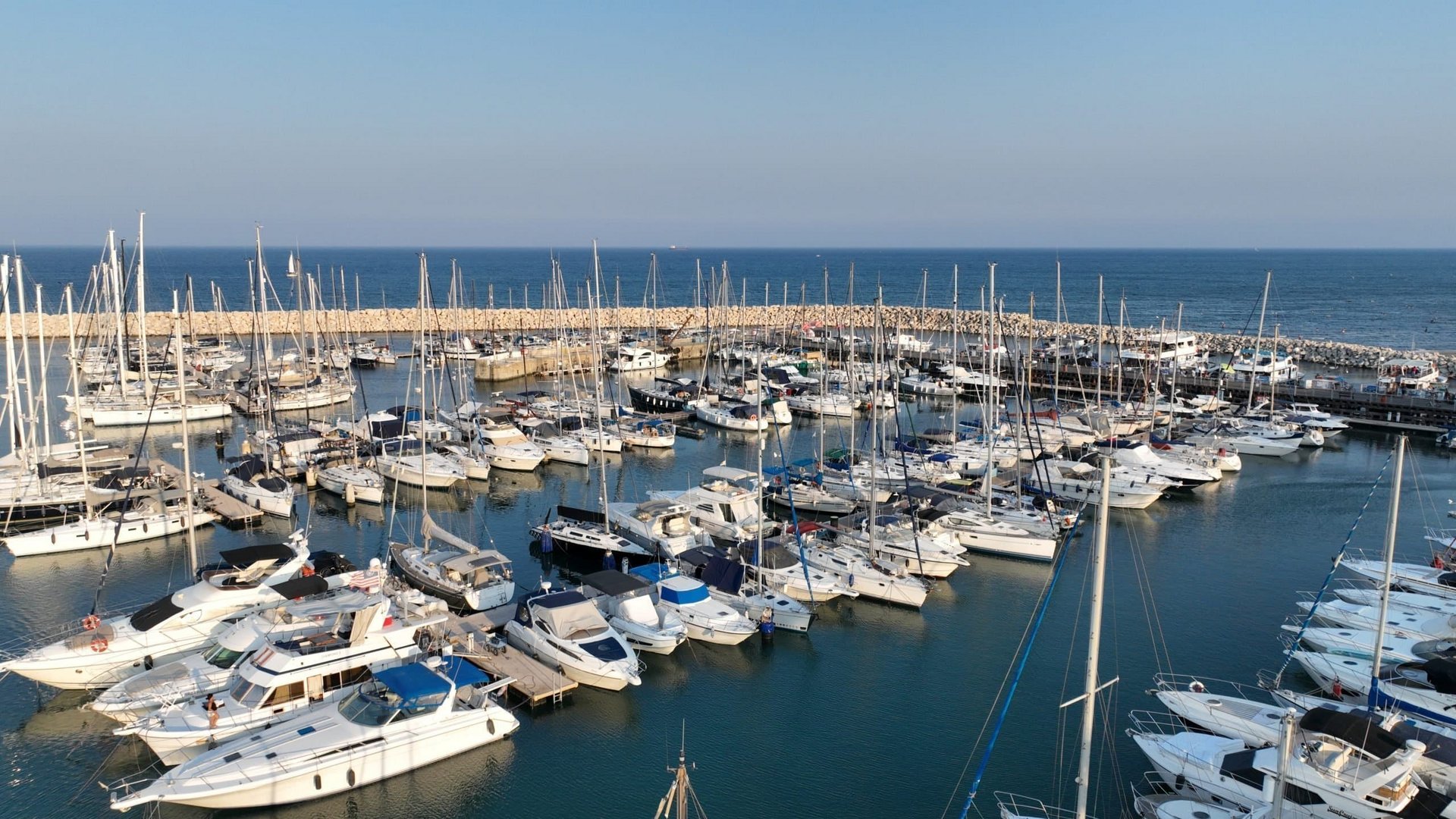 image Larnaca port workers stage protest against Kition (Update 2)