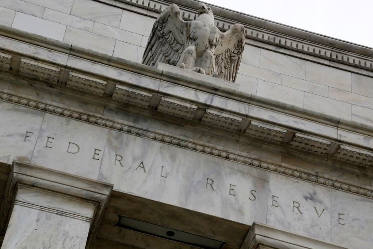 image Fed keeps rates steady, toughens policy stance as &#8216;soft landing&#8217; hopes grow
