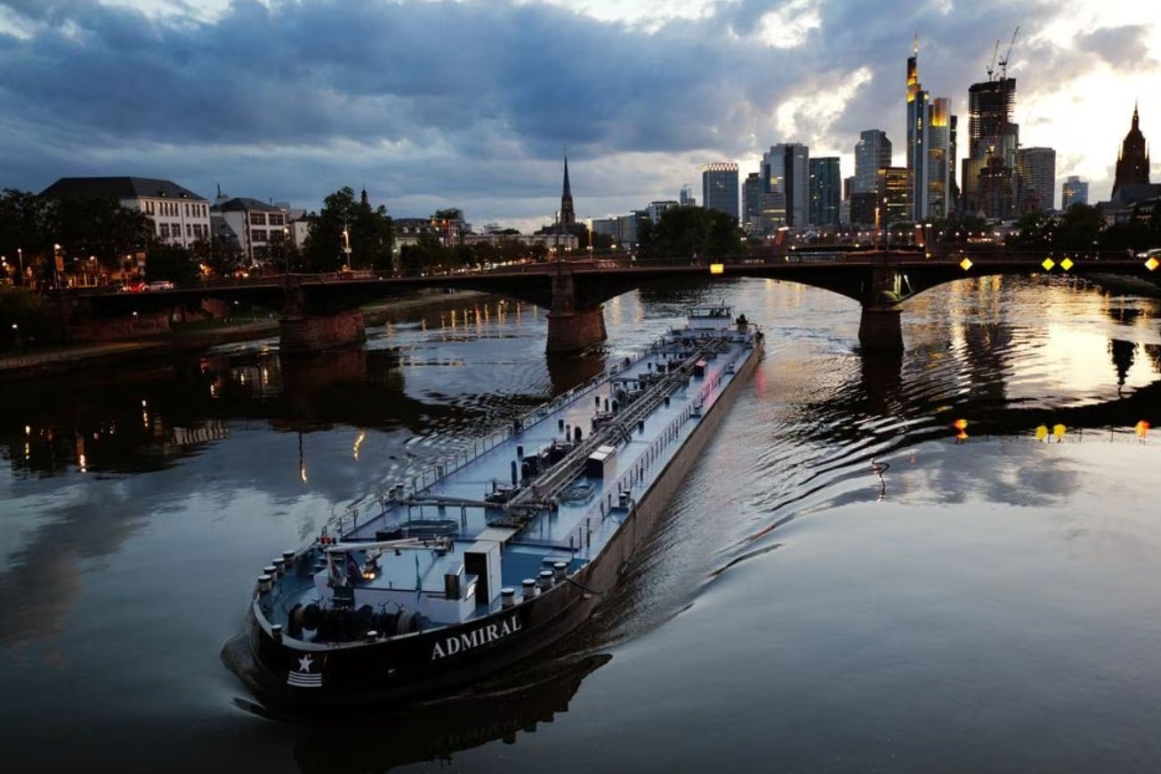 image Falling inflation in German states points to national decline