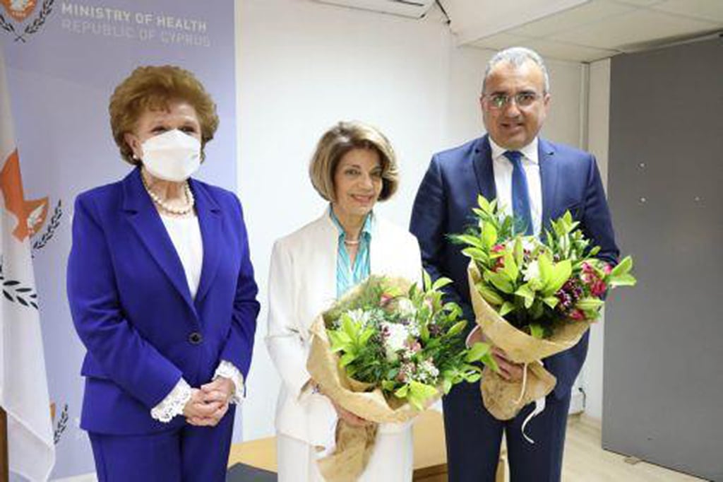 image Top health officials engage in war of words