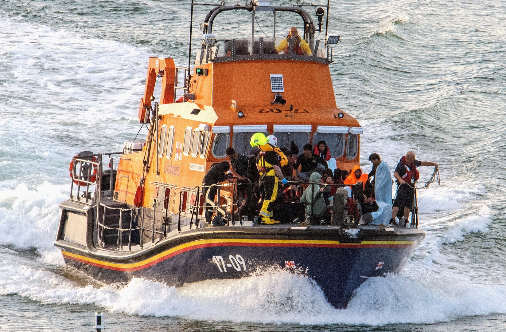 image Pope Francis denounces &#8216;pain and shame&#8217; of Mediterranean migrant deaths