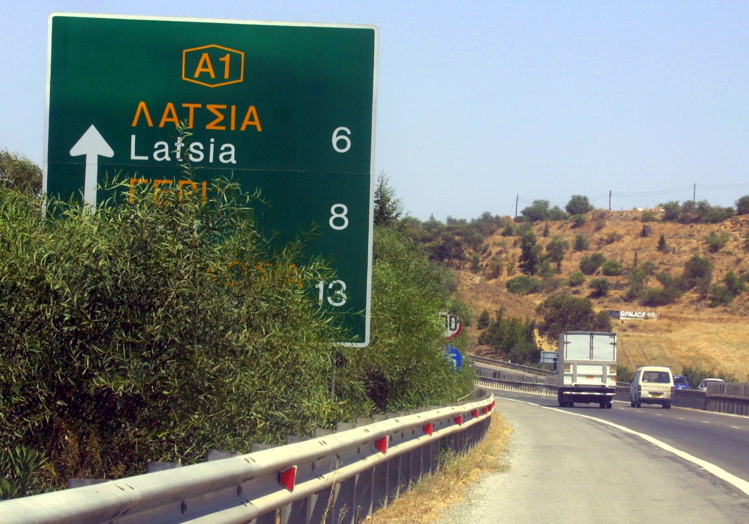 image Lack of care for road signs gives a bad impression, hoteliers say  