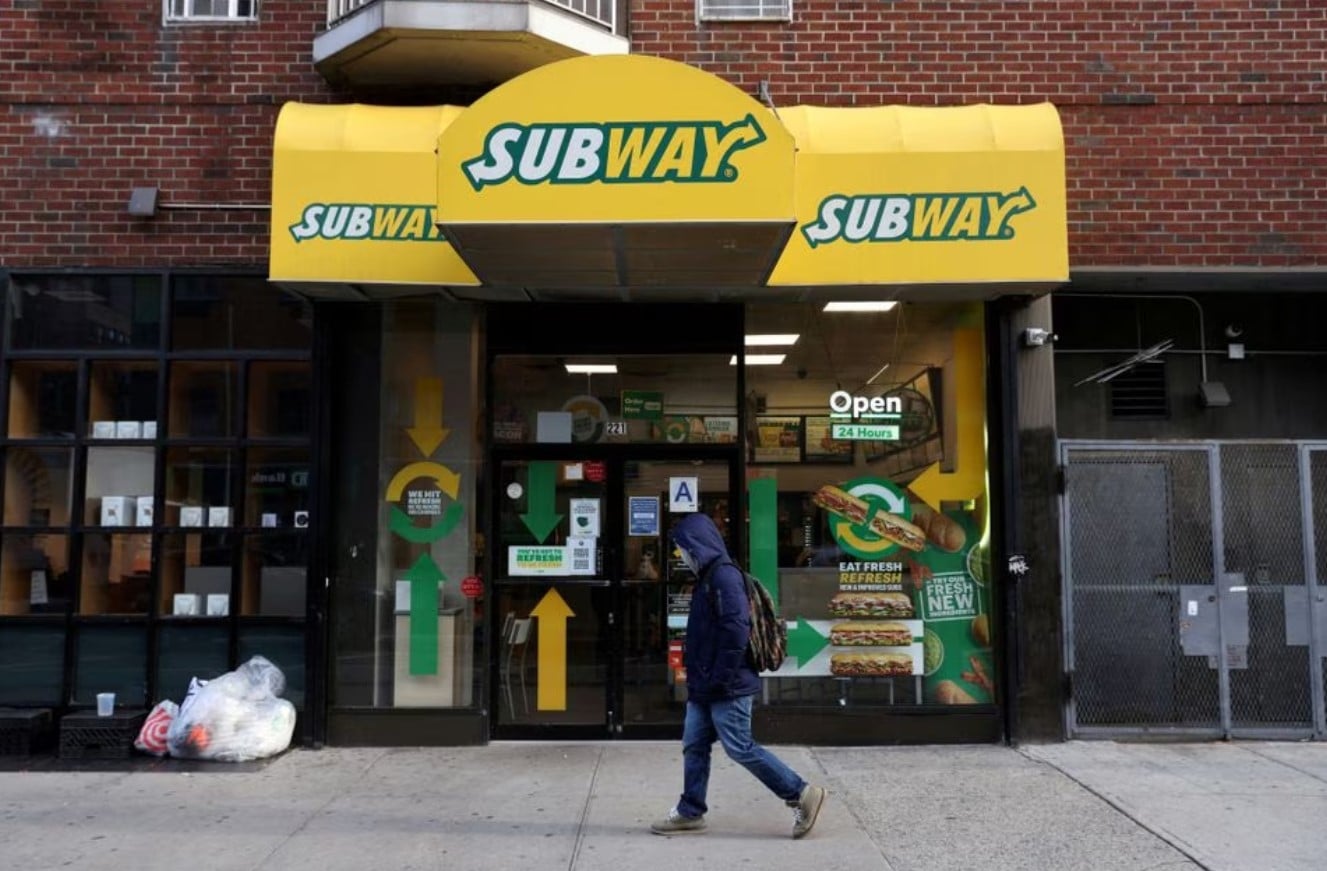 image Roark Capital to buy sandwich chain Subway for up to $9.55 bln