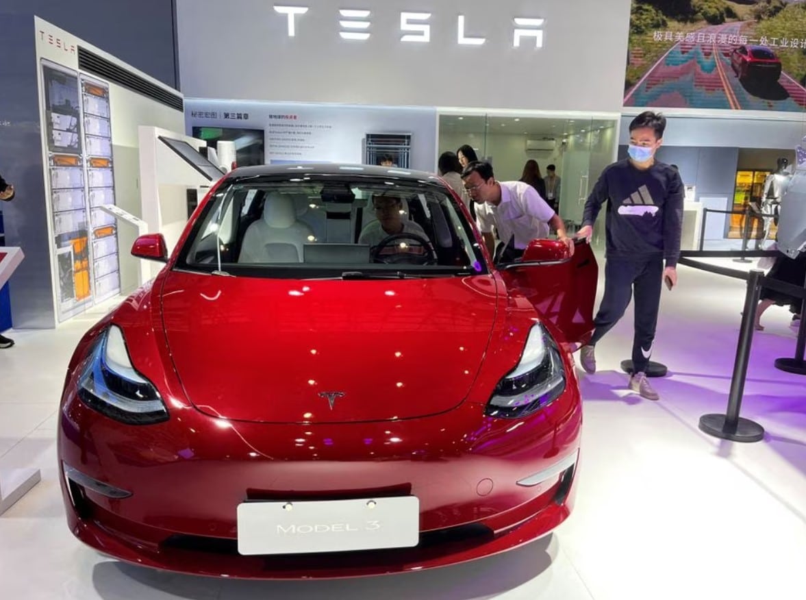 image Tesla braces for its first trial involving Autopilot fatality
