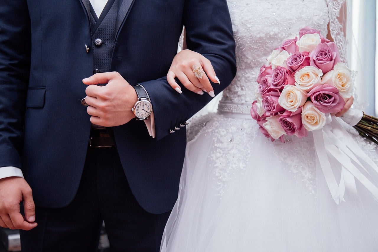 image UK extradites woman wanted for sham marriages in Cyprus