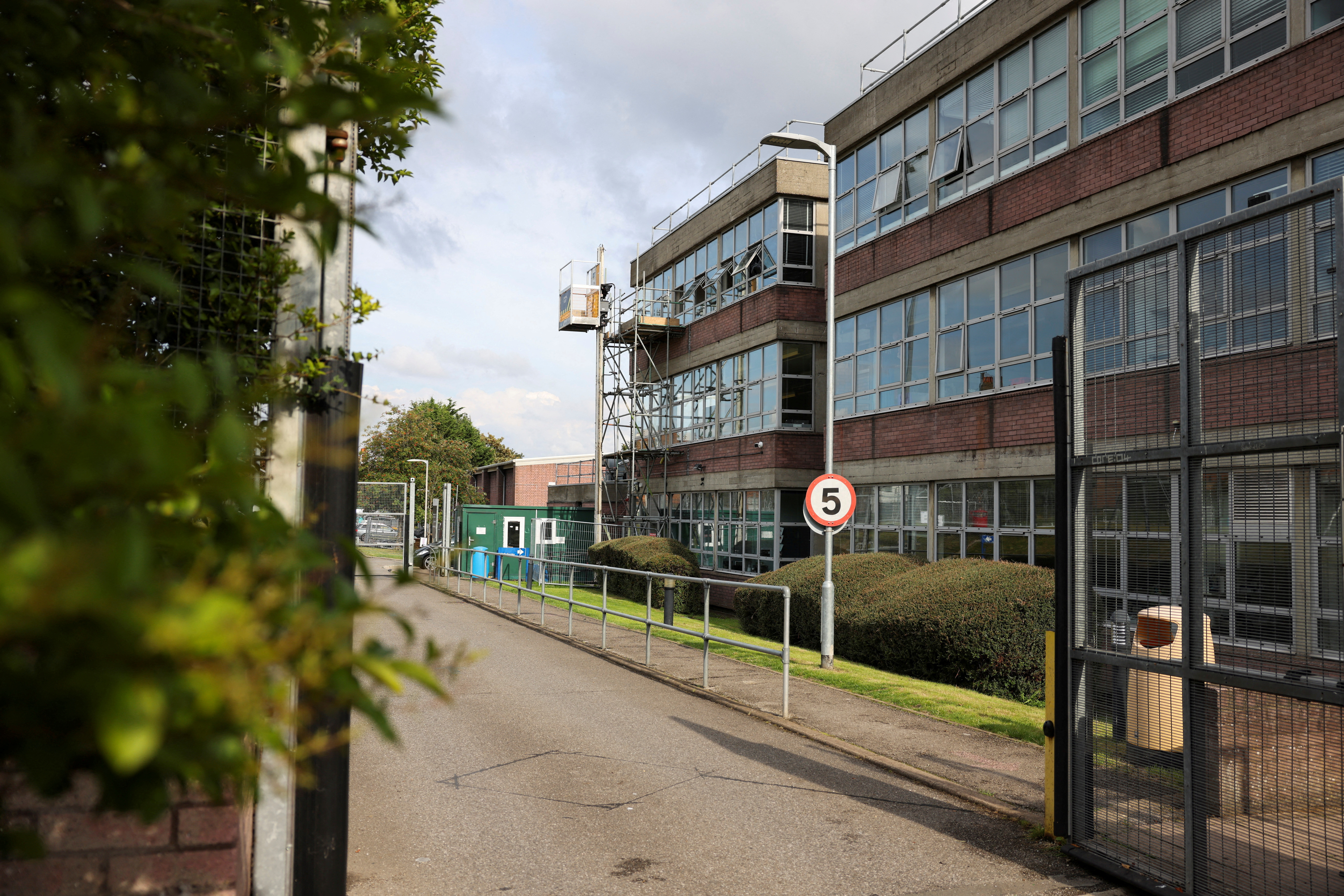 image Potentially unsafe and crumbling school walls in England rise to 174