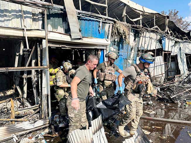 image US announces new military aid for Ukraine, including depleted-uranium munitions