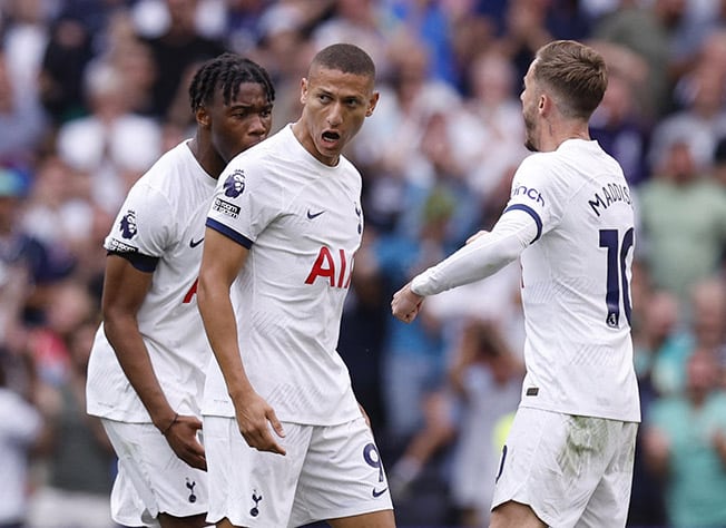 image Spurs &#8216;family&#8217; behind Richarlison, says skipper Son