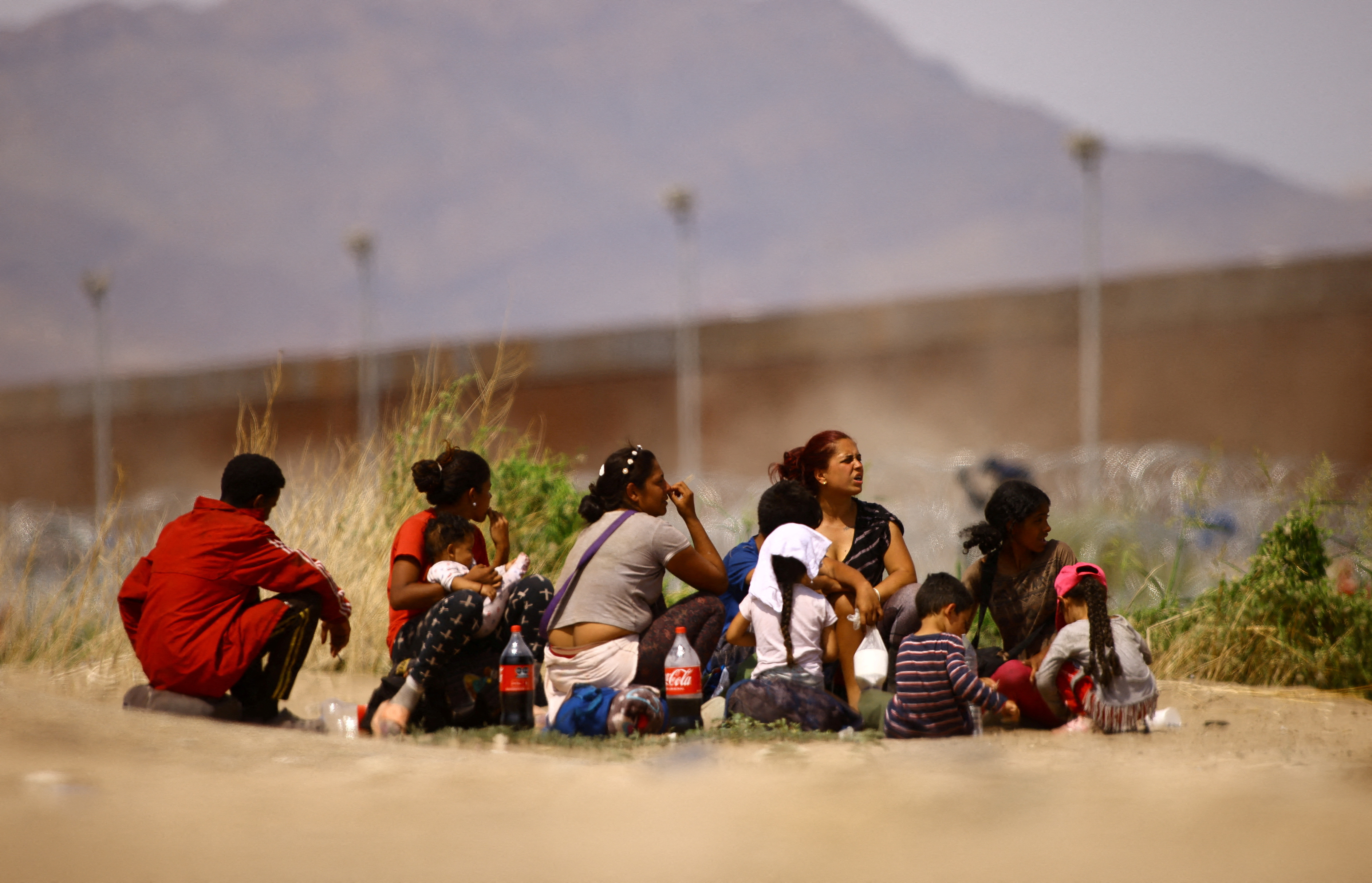 image 10,000 migrants reach US border daily, highlighting need to address root causes, Mexico says