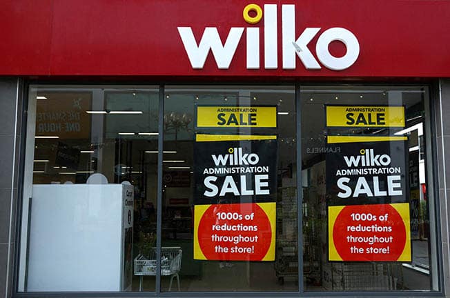 image UK recession risk deepens as companies falter