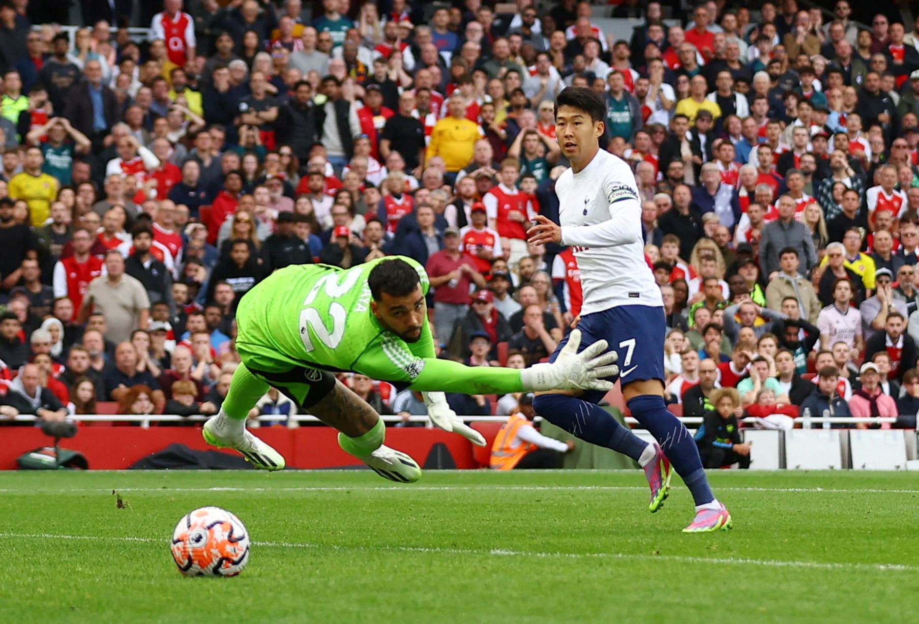 image Tottenham hold Arsenal, Liverpool go second, Newcastle hit eight