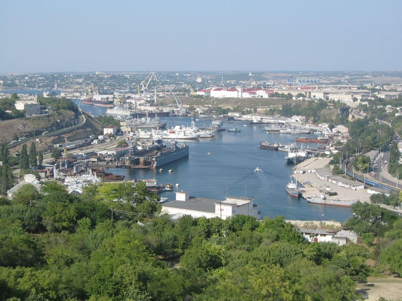 image Air alert lifted in Sevastopol, missile attack thwarted &#8211; governor