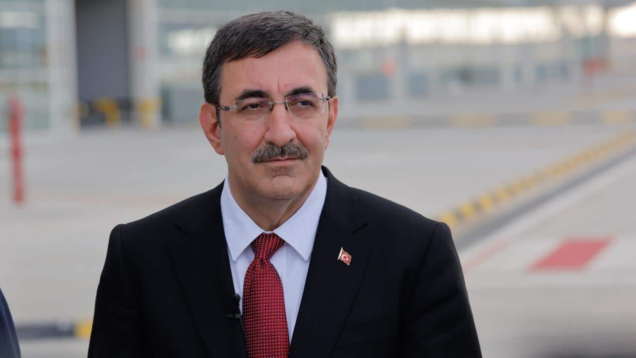 image Turkish Vice President promises to ‘ensure energy supply’ in north