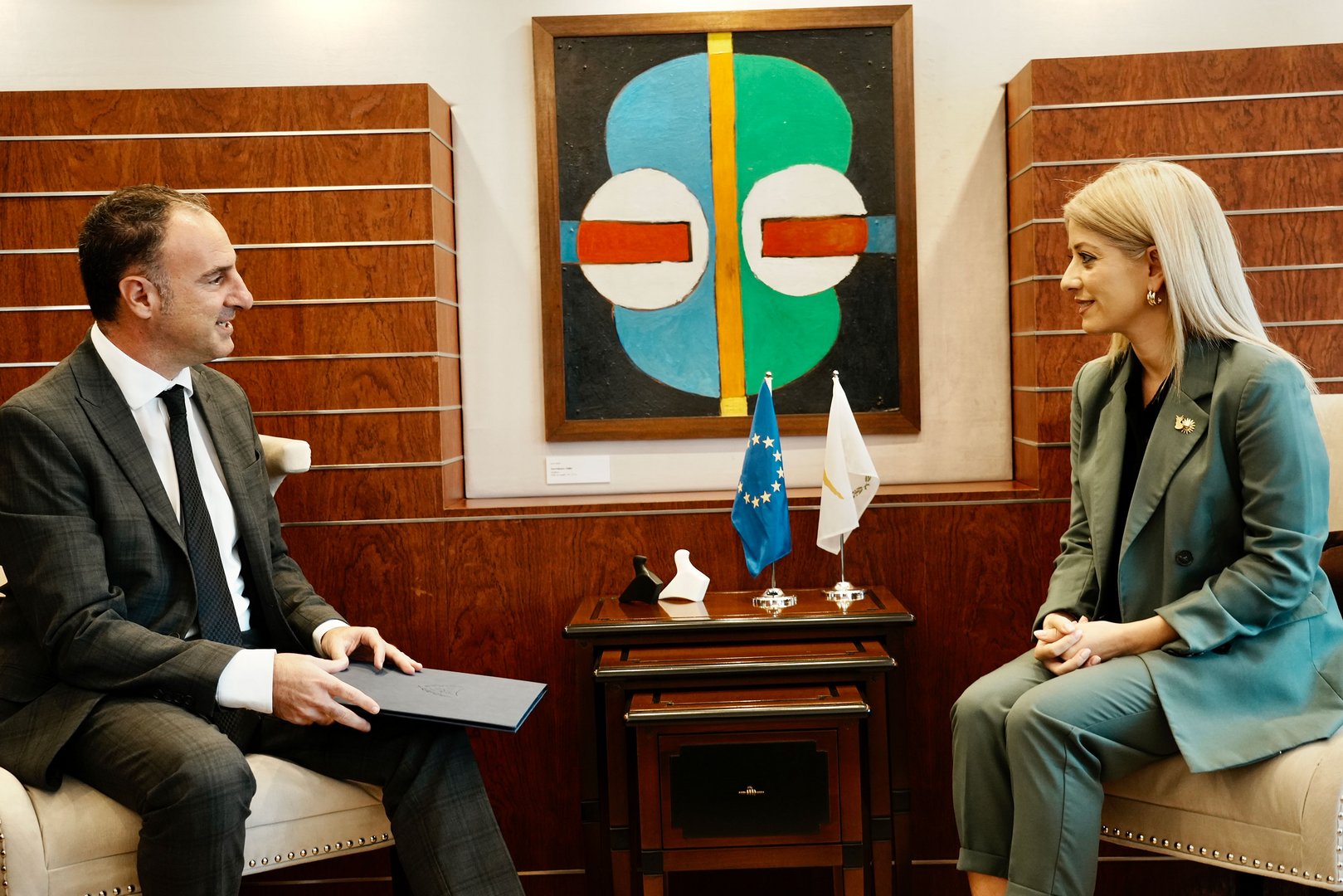 image Demetriou meets with new accountant-general for economic cooperation