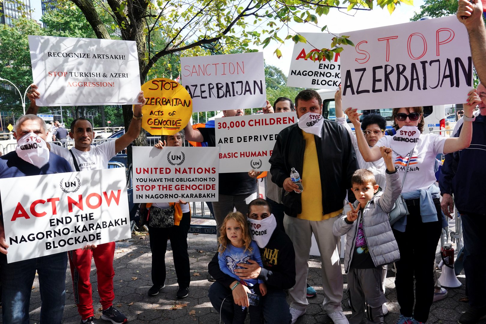 image Azerbaijan pounds Karabakh as big power fears grow of spiral into war (Update)