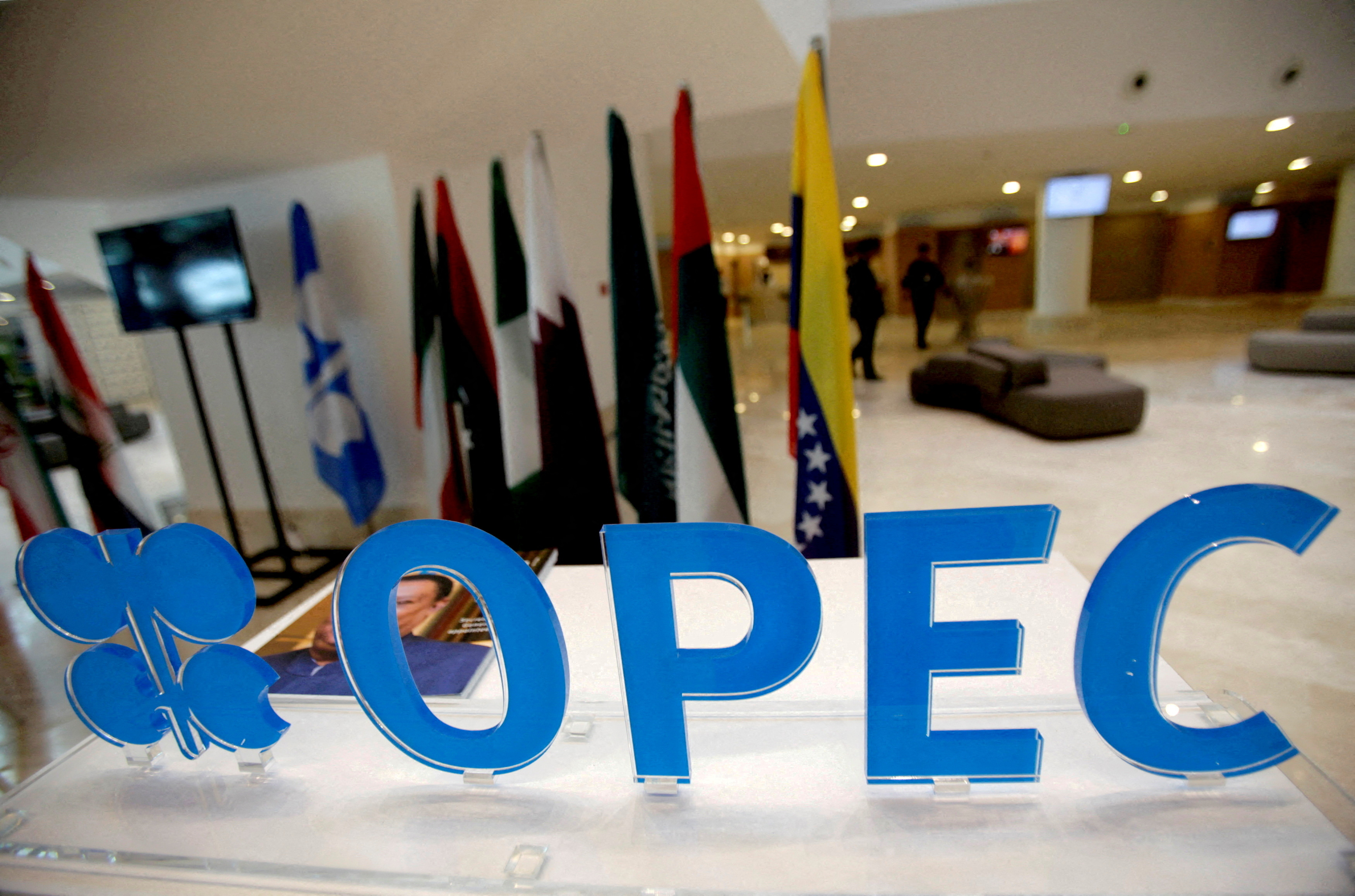 image Angola leaves OPEC in blow to oil producer group