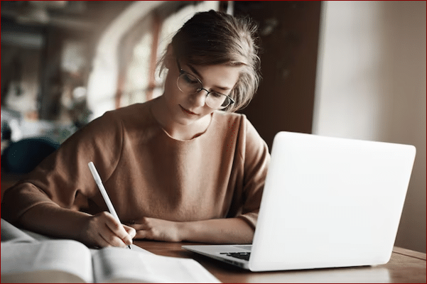 image Choosing an essay topic: how to find inspiration and make your essay unique