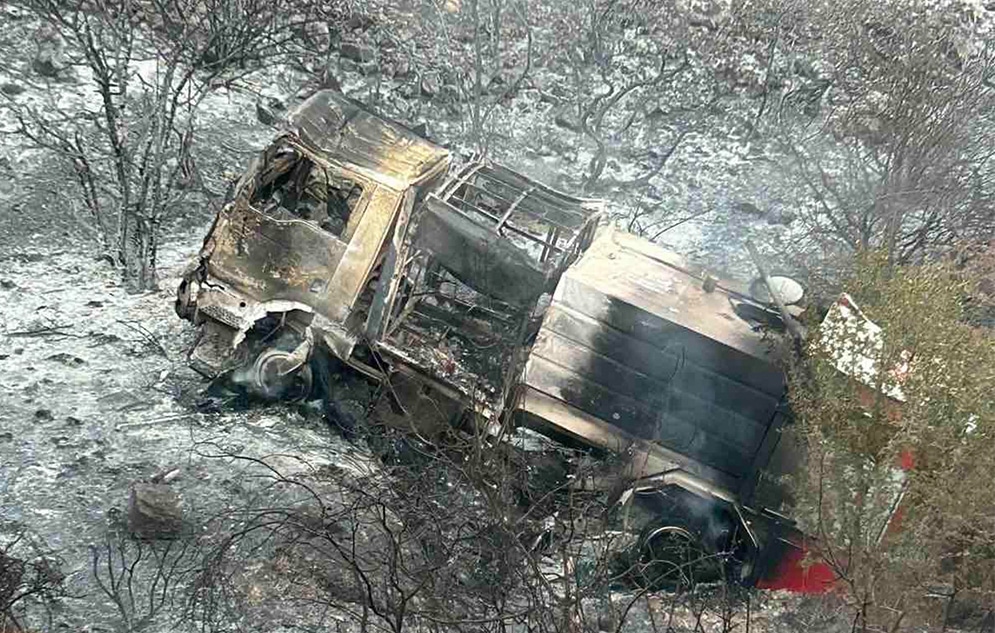 image Firefighters to remain in area of Koilani blaze