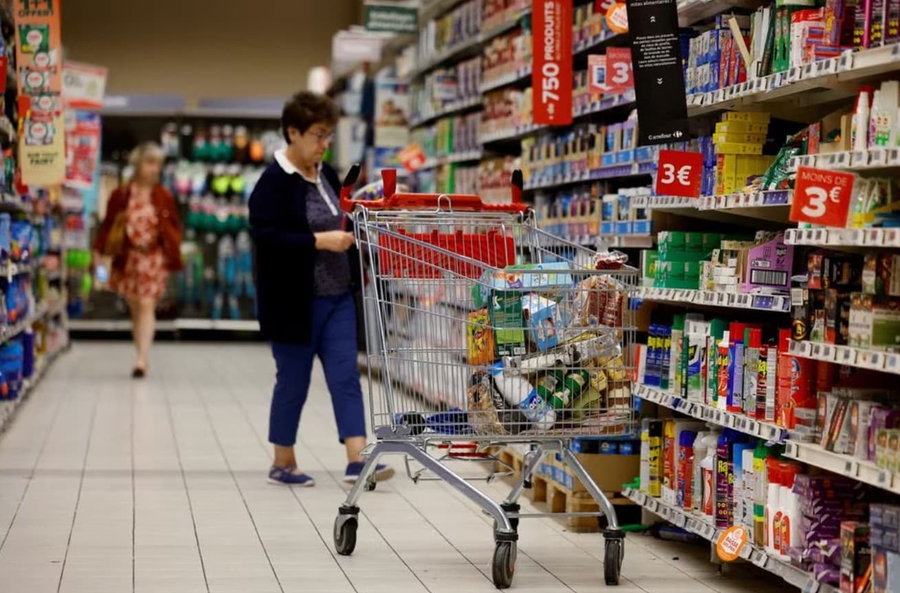 image French shoppers buy fewer tampons, less detergent as prices surge