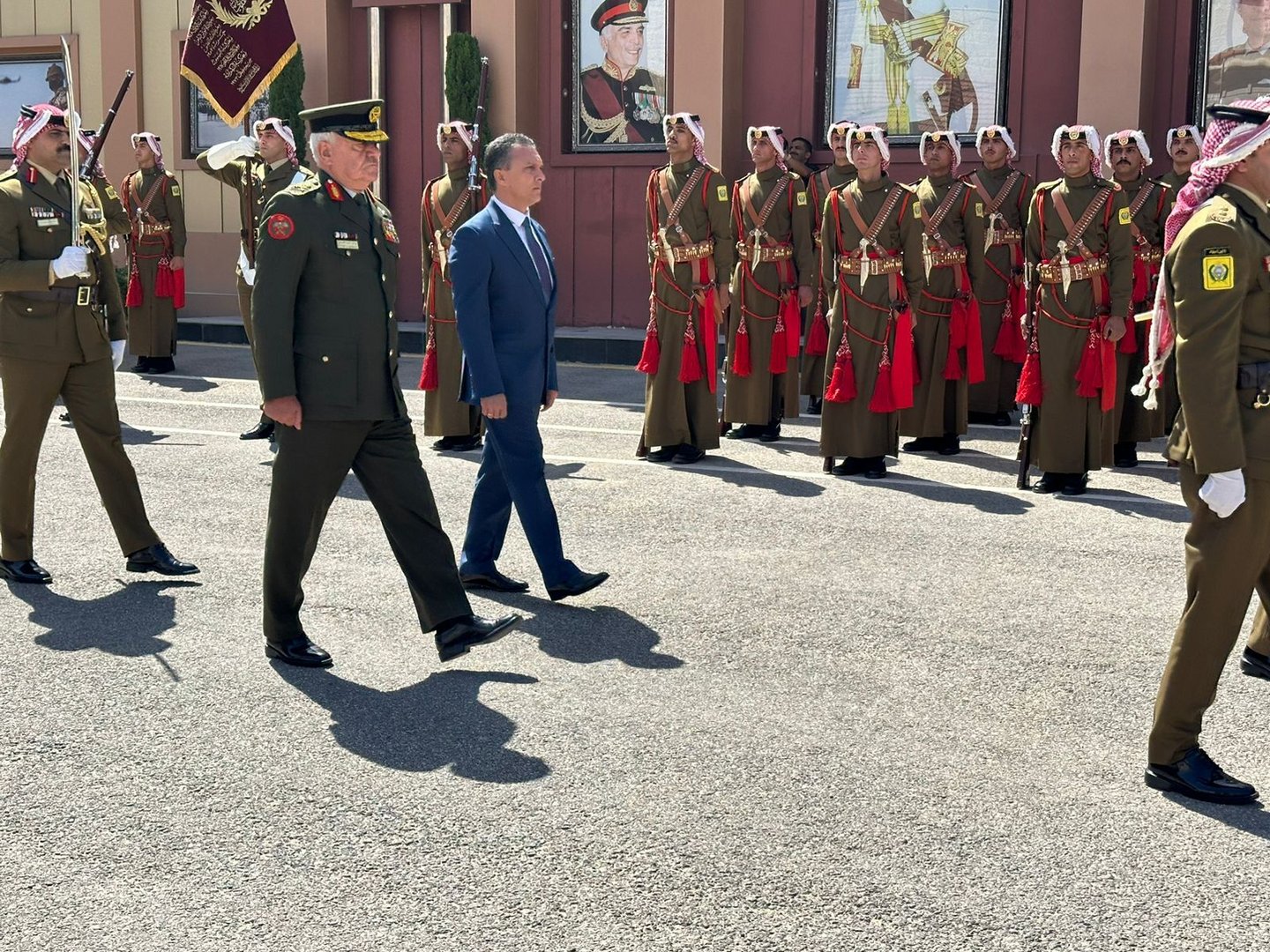 image Bilateral defence cooperation discussed by minister of defence in Jordan (Video)
