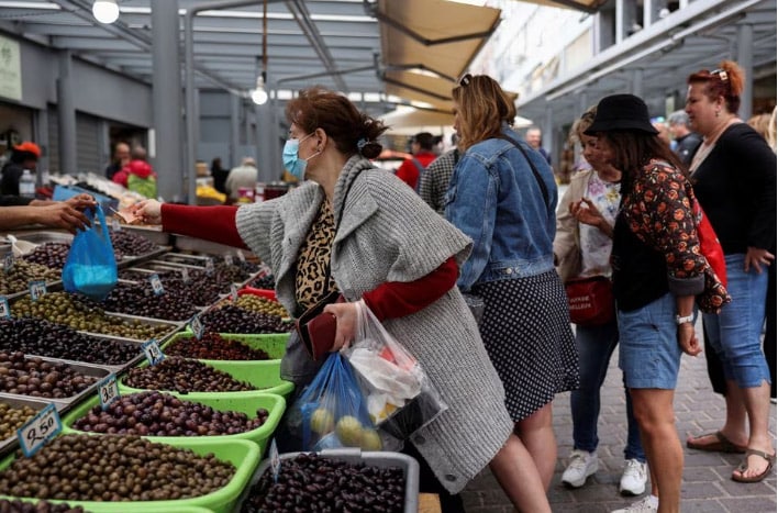 image Greece seeks price transparency at supermarkets to help families