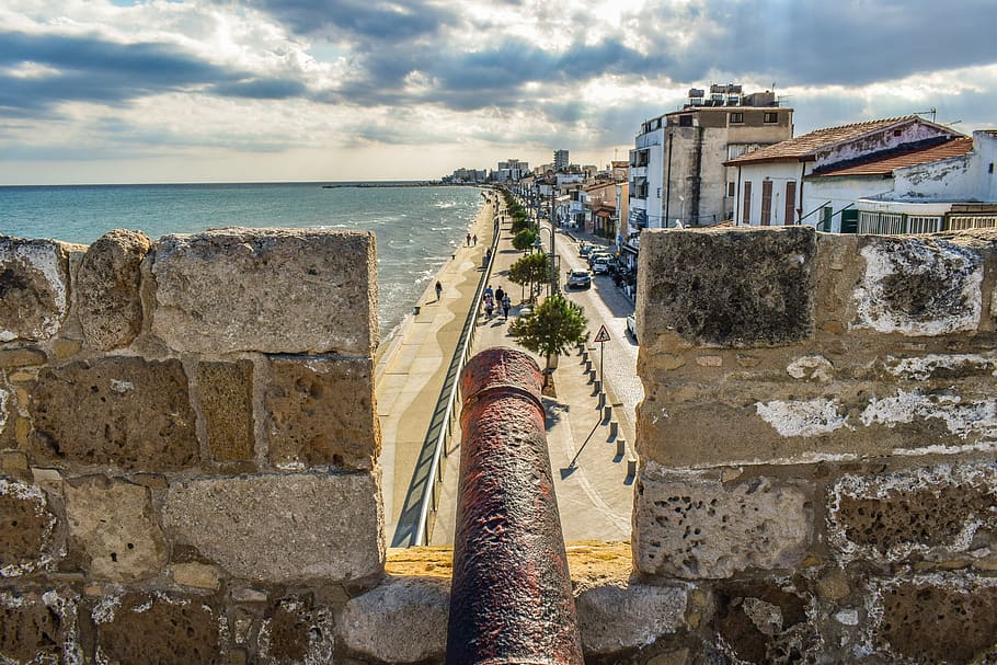 image Larnaca municipality asks for state land to house medical uni