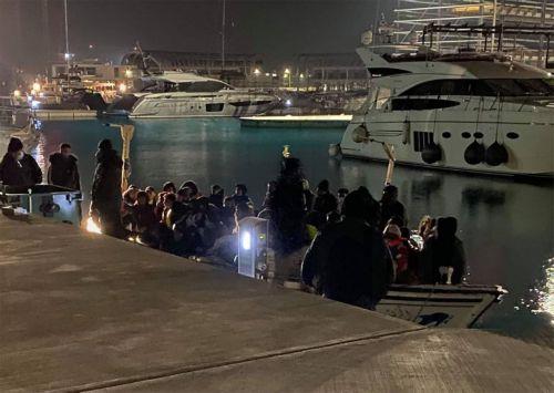 image Authorities on alert as &#8216;hundreds&#8217; of Syrian refugees expected from Lebanon (Updated)