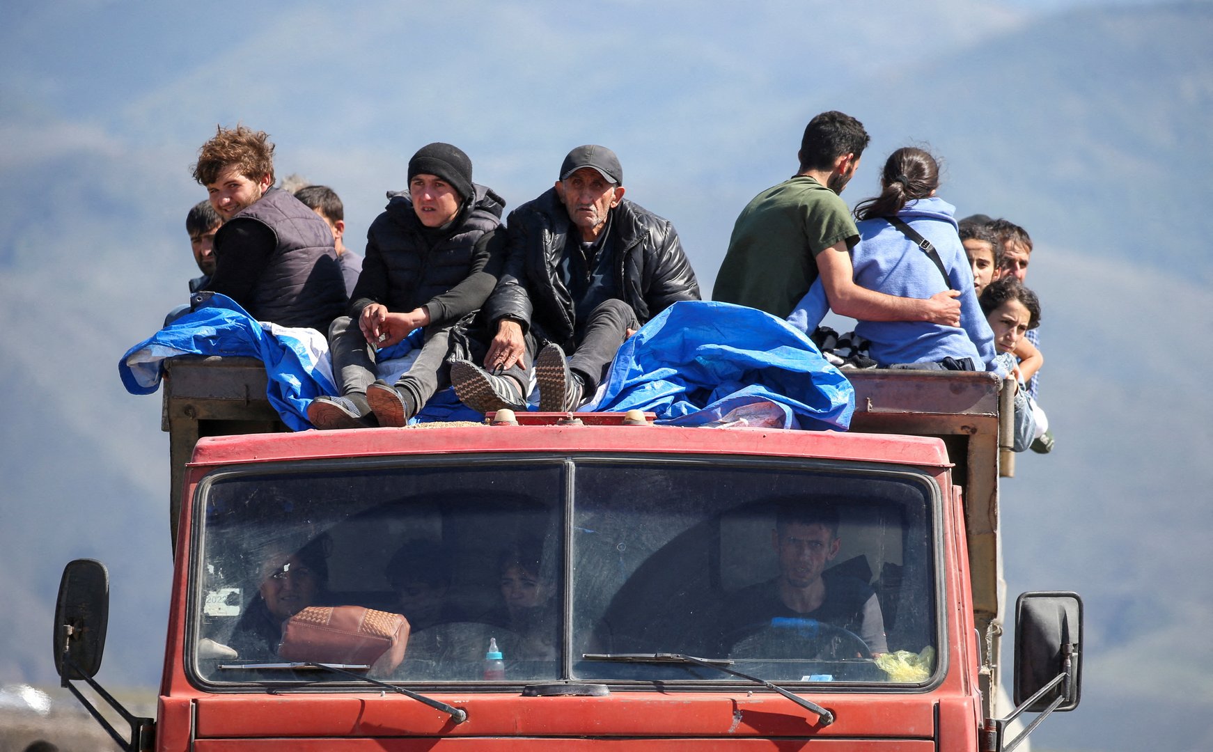 image Foes Azerbaijan and Armenia agree &#8216;historic&#8217; return of villages