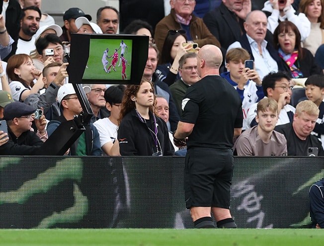image VAR officials involved in Liverpool error not selected for weekend games