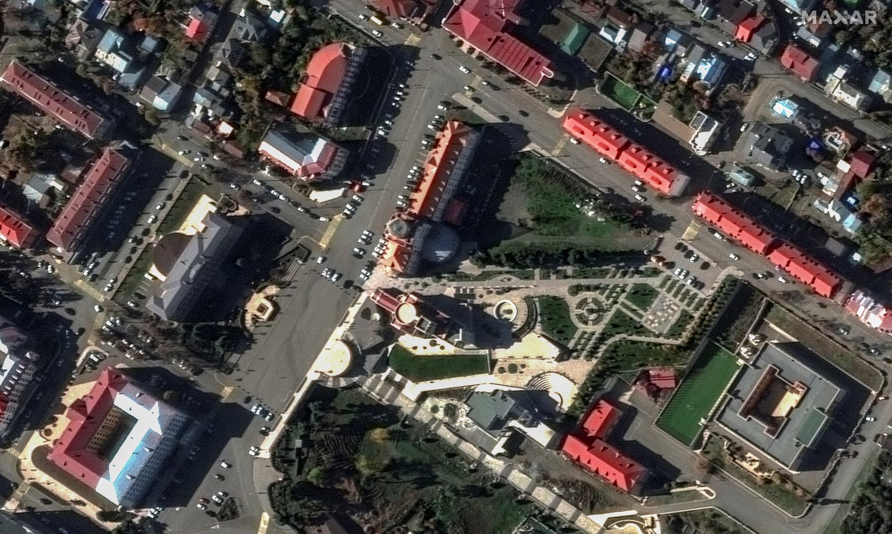 image ICRC combs streets of &#8216;deserted&#8217; Karabakh capital for stranded residents