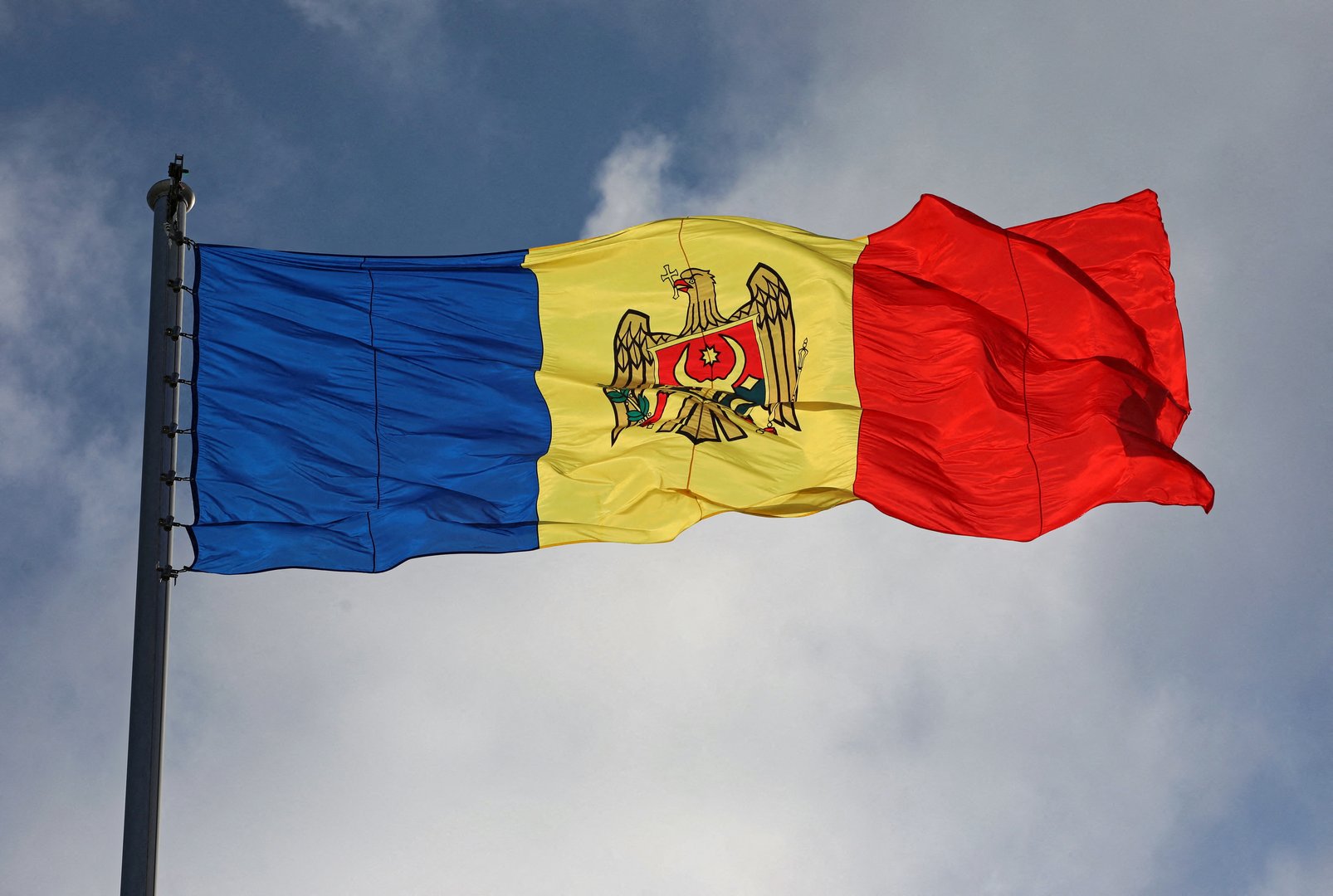 image Moldova clears way for members of banned pro-Russia party to run in elections