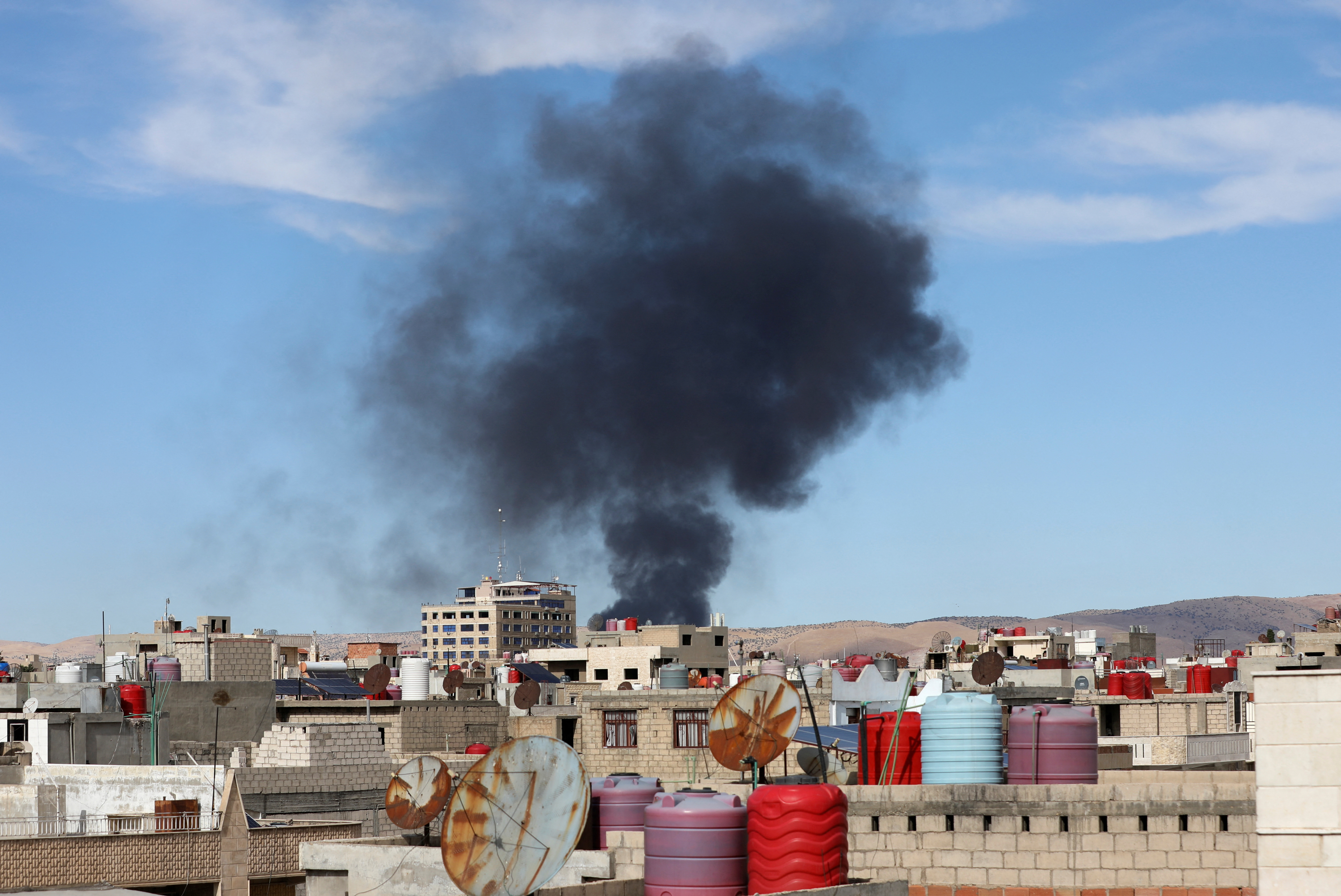 image Turkey steps up strikes on militants as conflict escalates in Syria